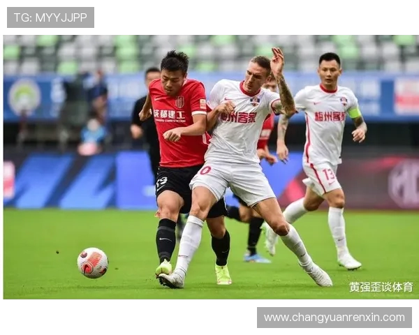 梅州客家强势迎战劲旅巅峰对决再燃绿茵赛场激情争锋 梅州客家强势迎战劲旅巅峰对决再燃绿茵赛场激情争锋