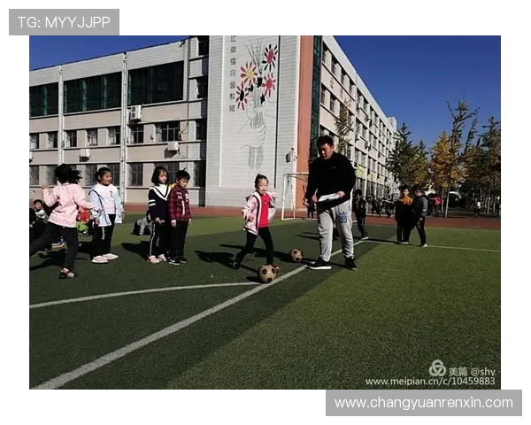 加维引领新时代足球潮流展现年轻力量与无限潜力